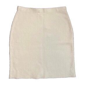 ⭐️ NWT Milano winter white skirt- size medium
